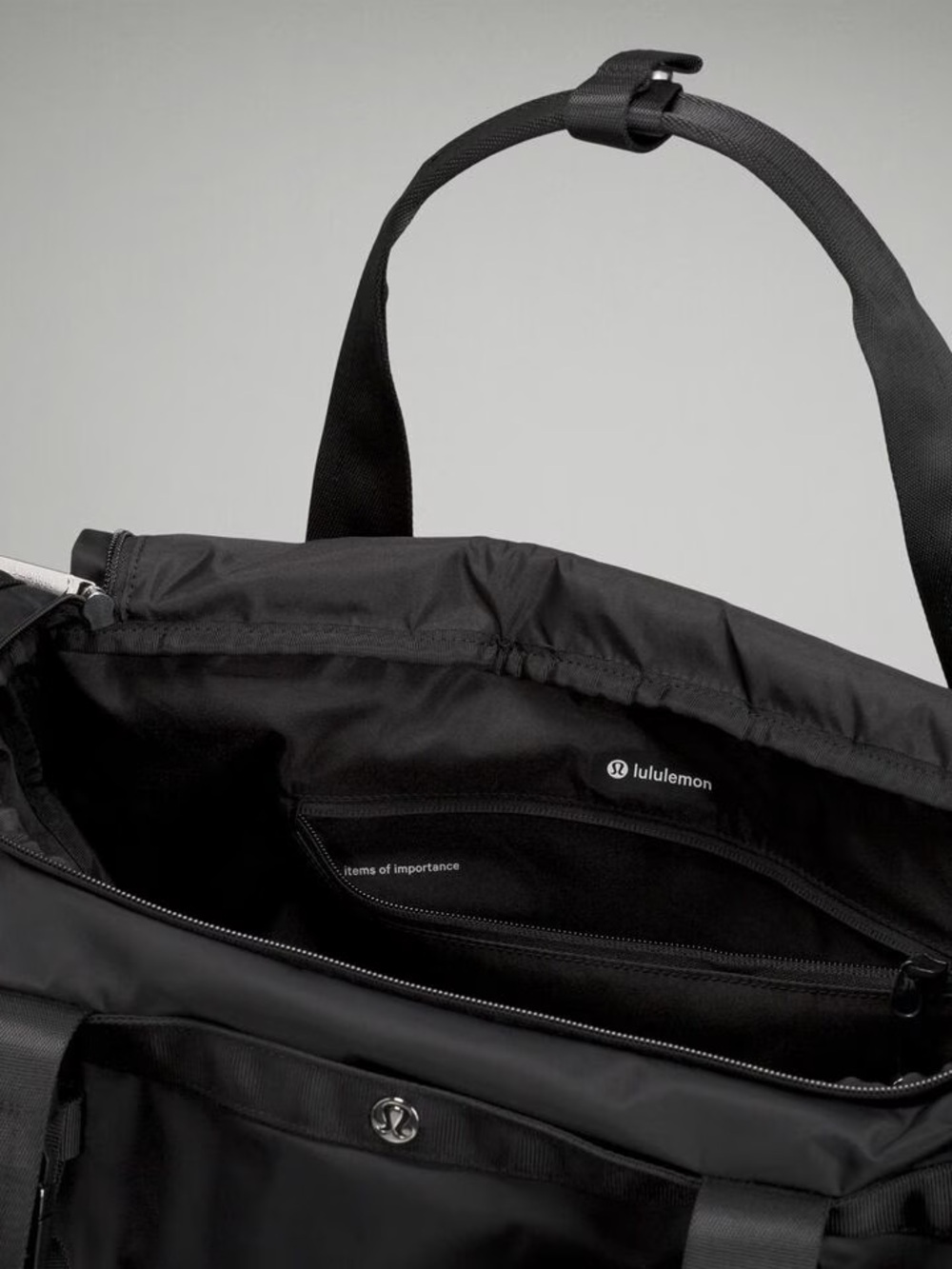 Lululemon Wunderlust Duffle Bag 40L NWT Unisex, Men, Women, Travel Gym Bag - Picture 6 of 8